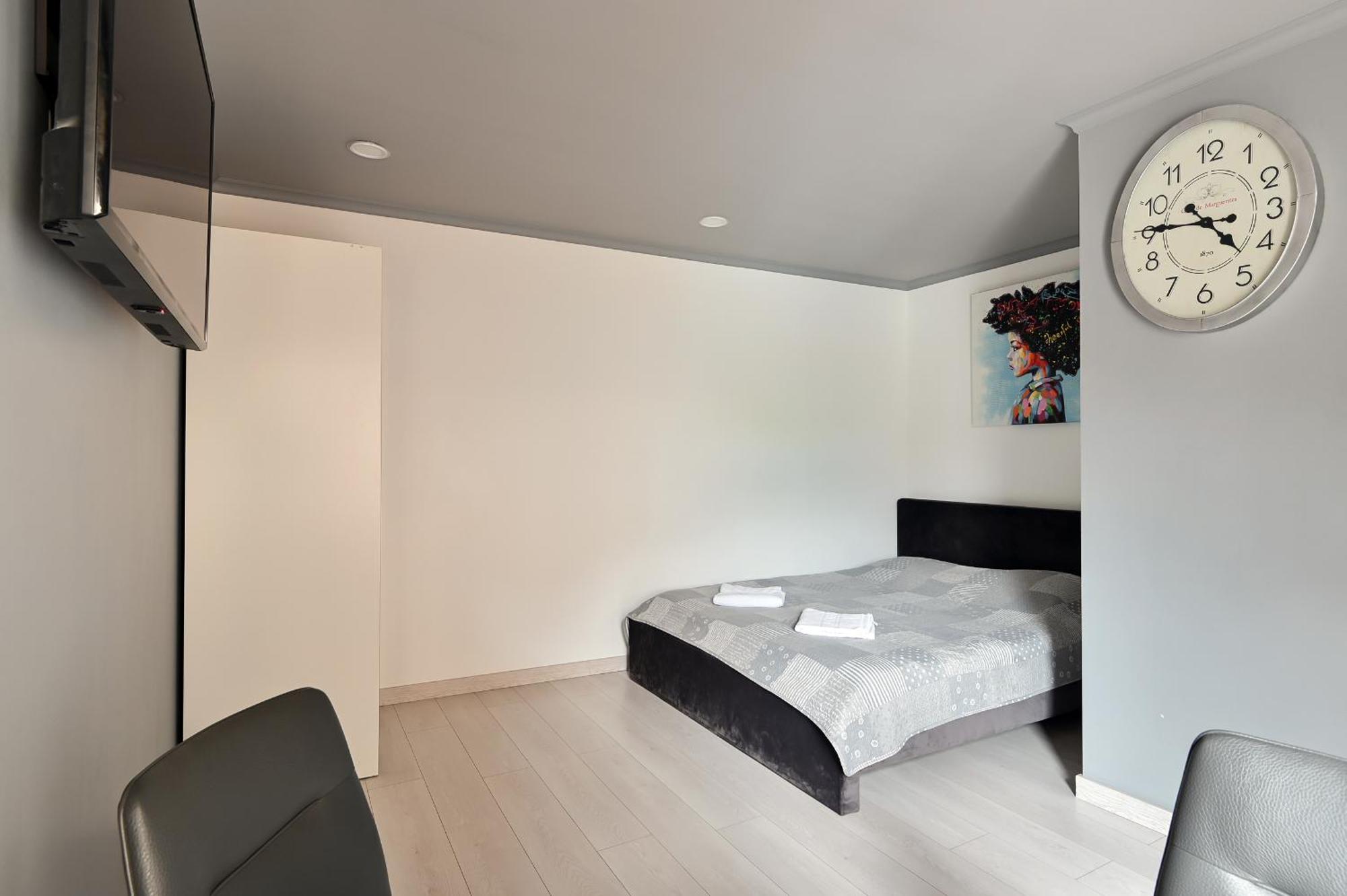 Loft Design Studio Apartment & Free Parking リガ エクステリア 写真