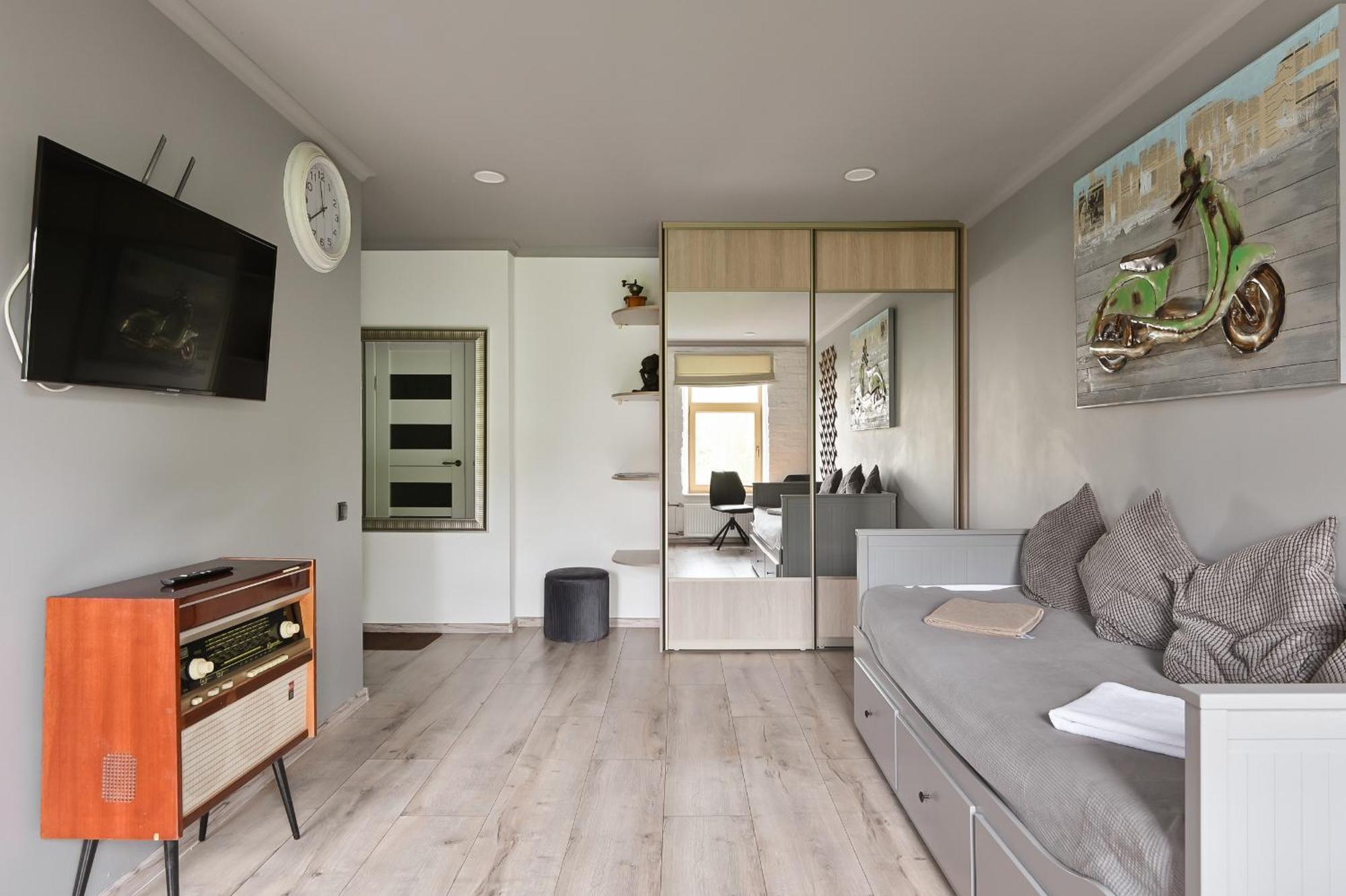 Loft Design Studio Apartment & Free Parking リガ エクステリア 写真