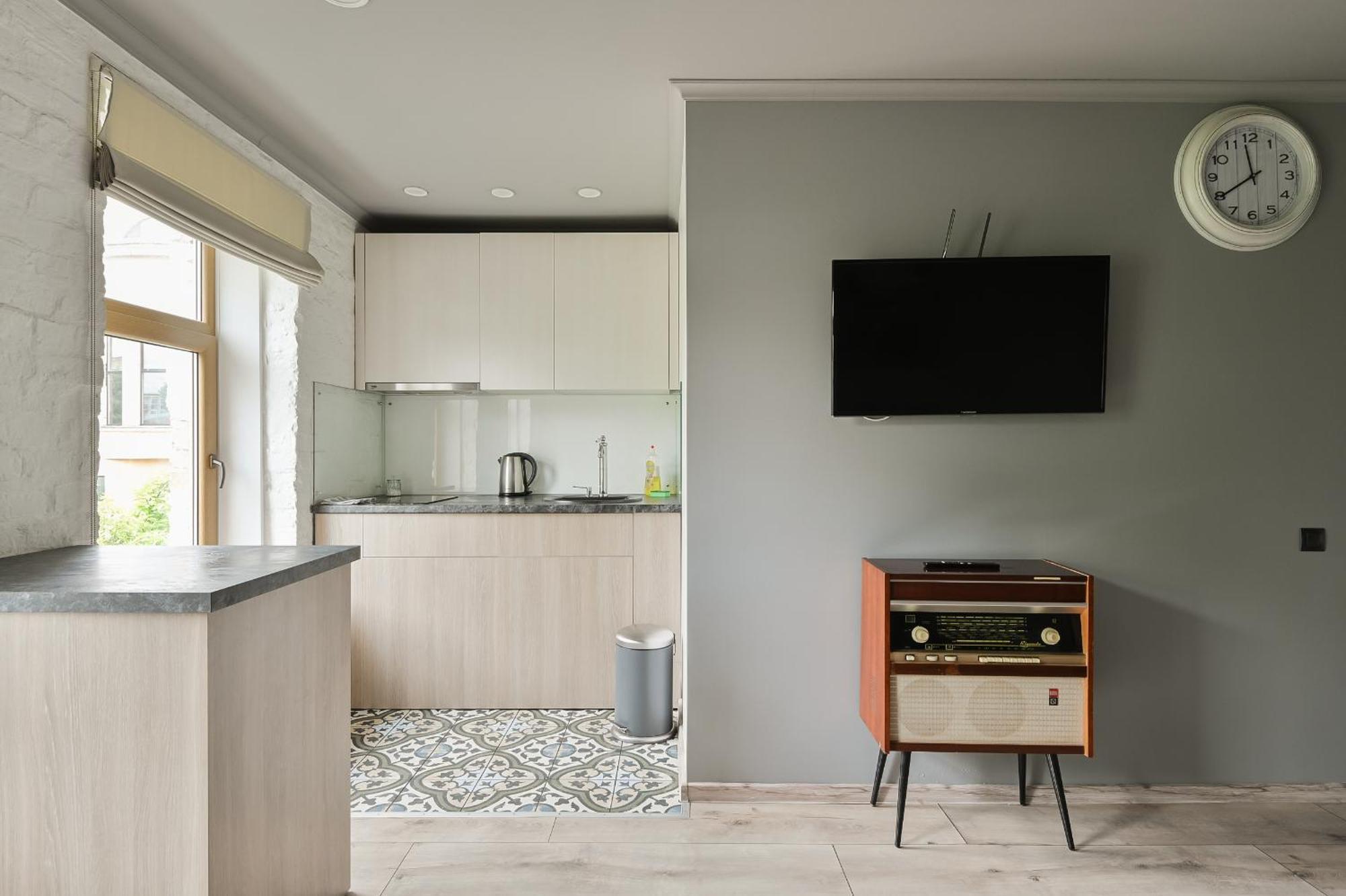 Loft Design Studio Apartment & Free Parking リガ エクステリア 写真