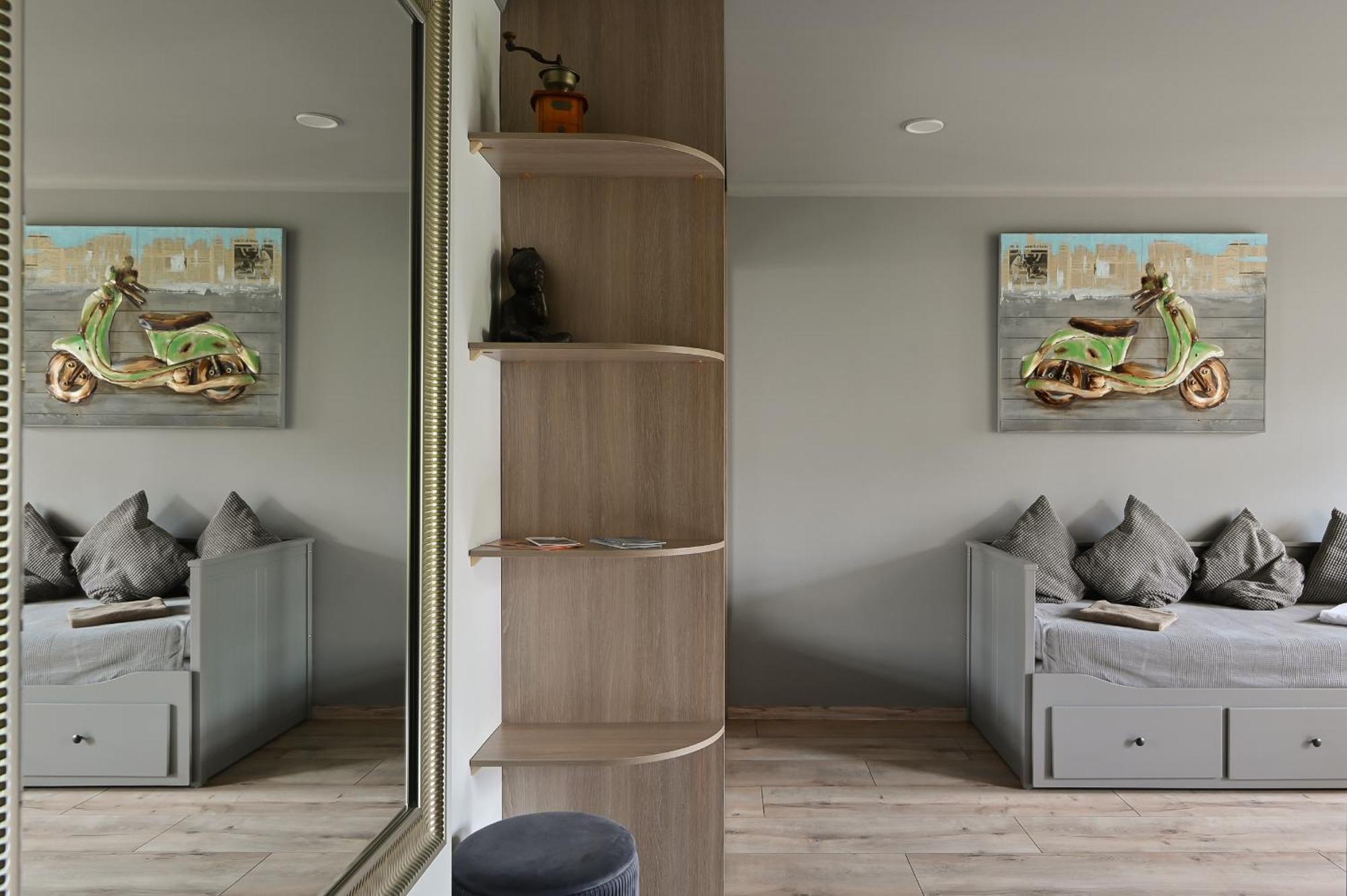 Loft Design Studio Apartment & Free Parking リガ エクステリア 写真